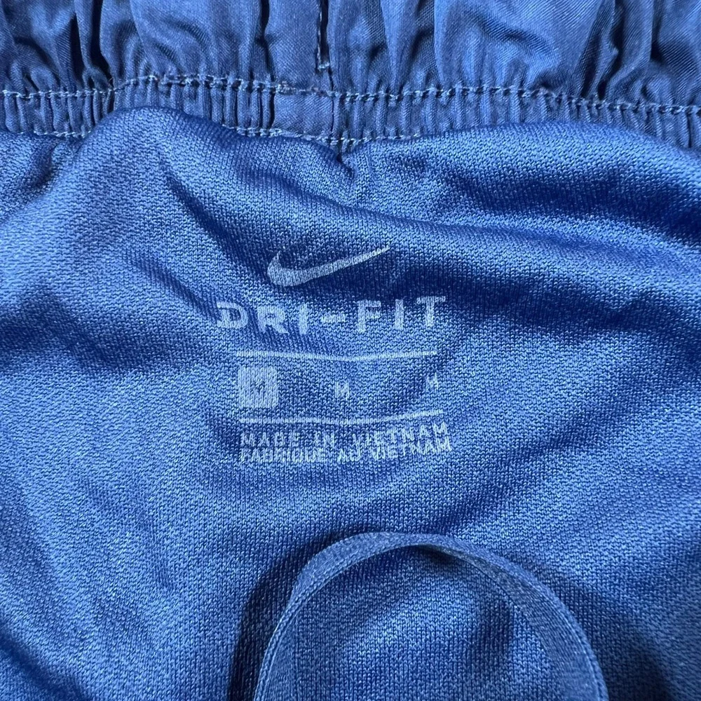 Nike Dri-Fit Tempo Mid Rise Running Shorts Womens Medium Blue Polyester